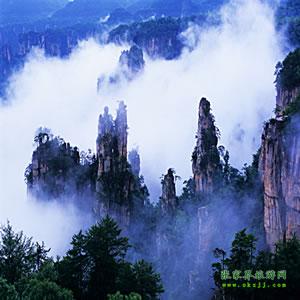 武漢往返：張家界、鳳凰古城、韶山六日游，每周一、周四發(fā)團(tuán)