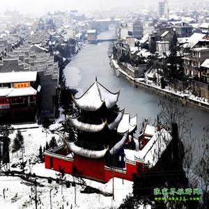 單獨(dú)成團(tuán)P線：（民俗風(fēng)情之旅）張家界、芙蓉鎮(zhèn)、德夯大峽谷、乾州城、鳳凰五日游